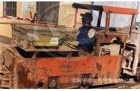 蓄电池电机车的电源为什么要补充蒸馏水？